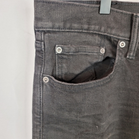 Old Navy Built-In Flex Straight Black Jeans NWT - Picture 9 of 10